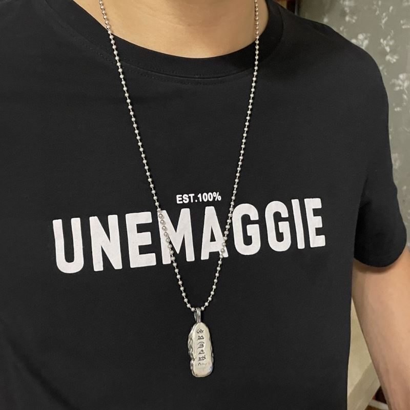 Ch*0me He**ts necklaces